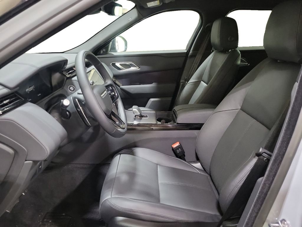 New 2026 Land Rover Range Rover Velar Dynamic SE image 13