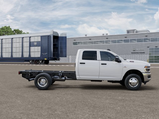 New 2027 RAM 3500 Tradesman AWD/4WD image 21