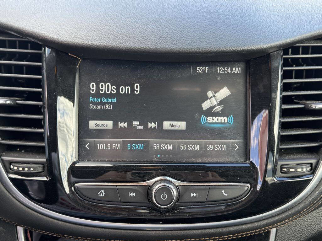 Used 2017 Chevrolet Trax Premier w/ Driver Confidence II Package image 18