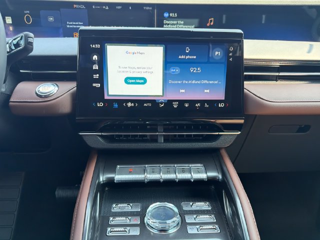 New 2026 Lincoln Nautilus Reserve AWD/4WD image 18