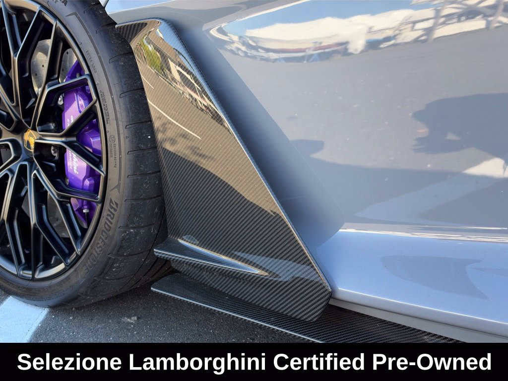 Used 2025 Lamborghini Revuelto AWD/4WD image 13