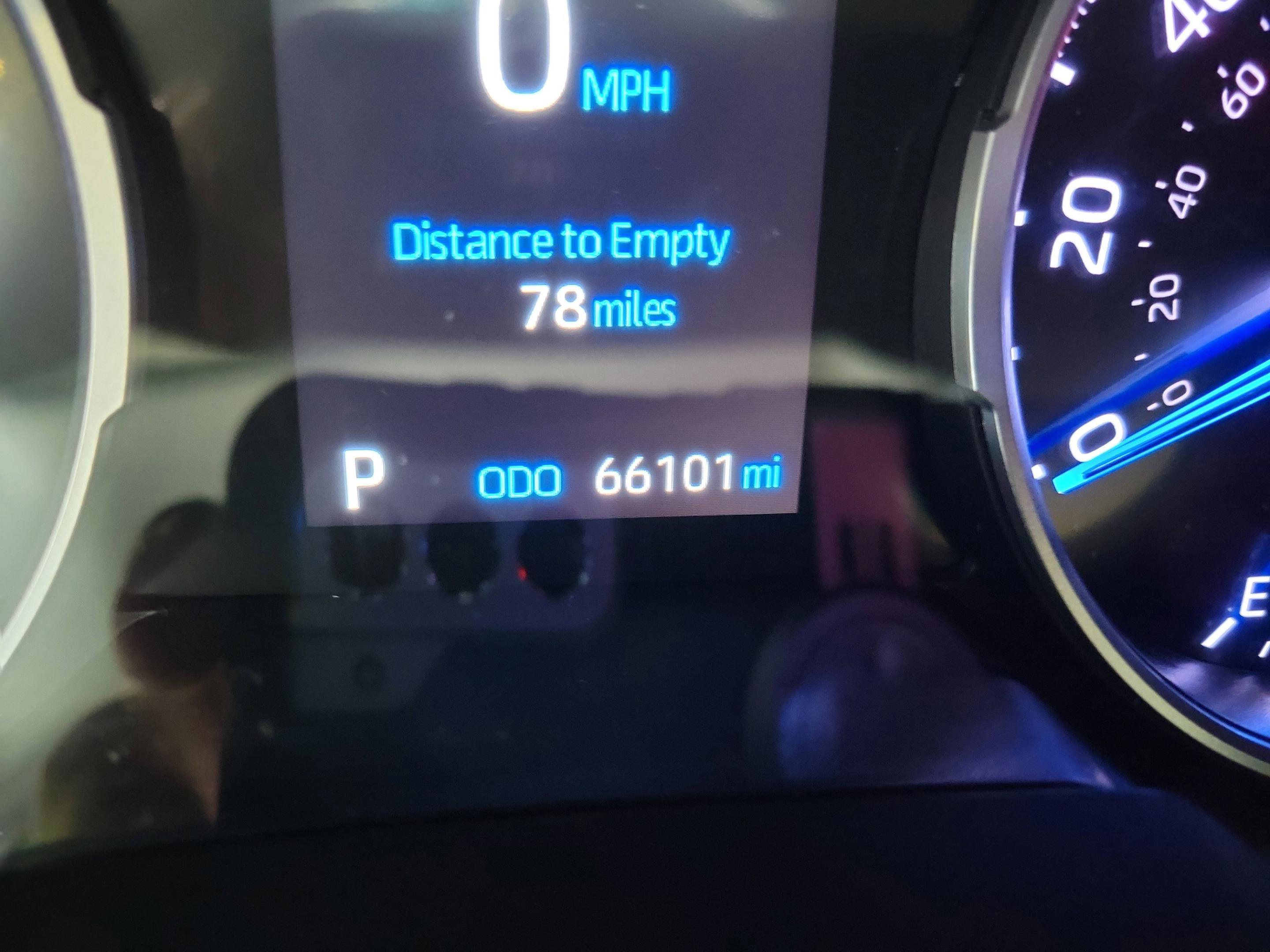 Used 2022 Toyota RAV4 XLE Premium image 16