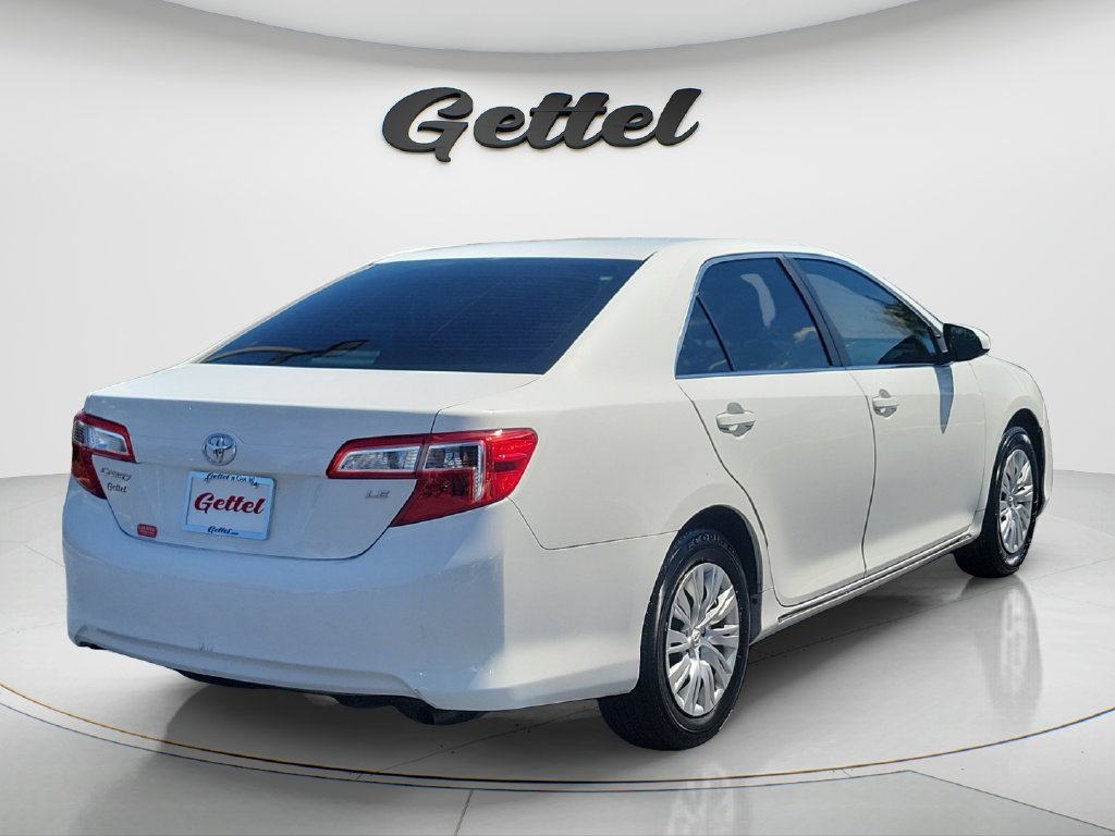 Used 2013 Toyota Camry LE FWD image 5