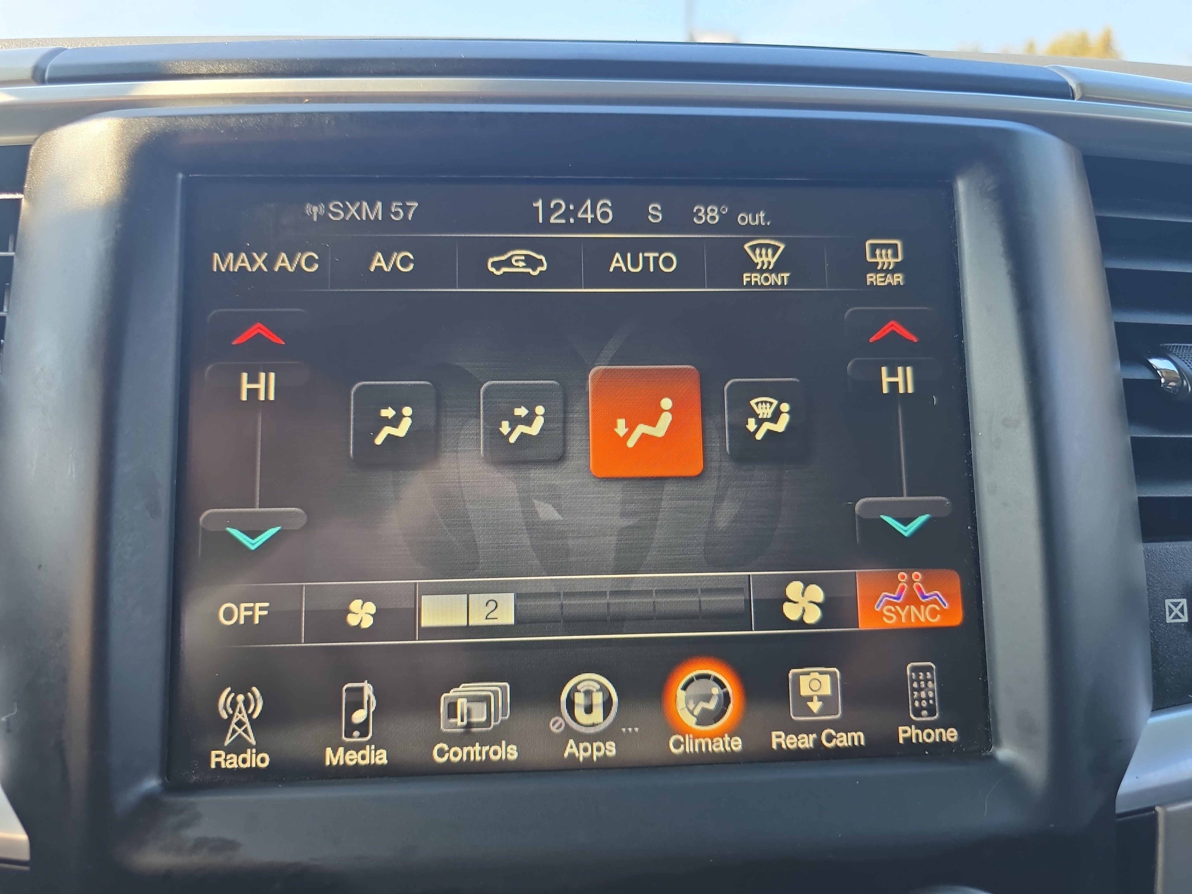 Used 2017 RAM 2500 SLT w/ Snow Chief Group image 33