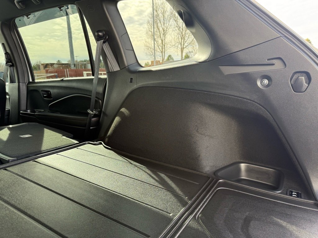 Used 2025 Honda Passport Black Edition image 17