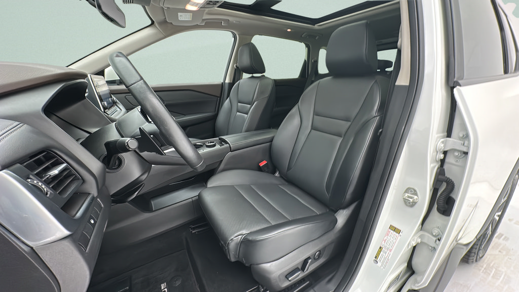 Used 2023 Nissan Rogue SV w/ SV Premium B Package AWD/4WD image 13