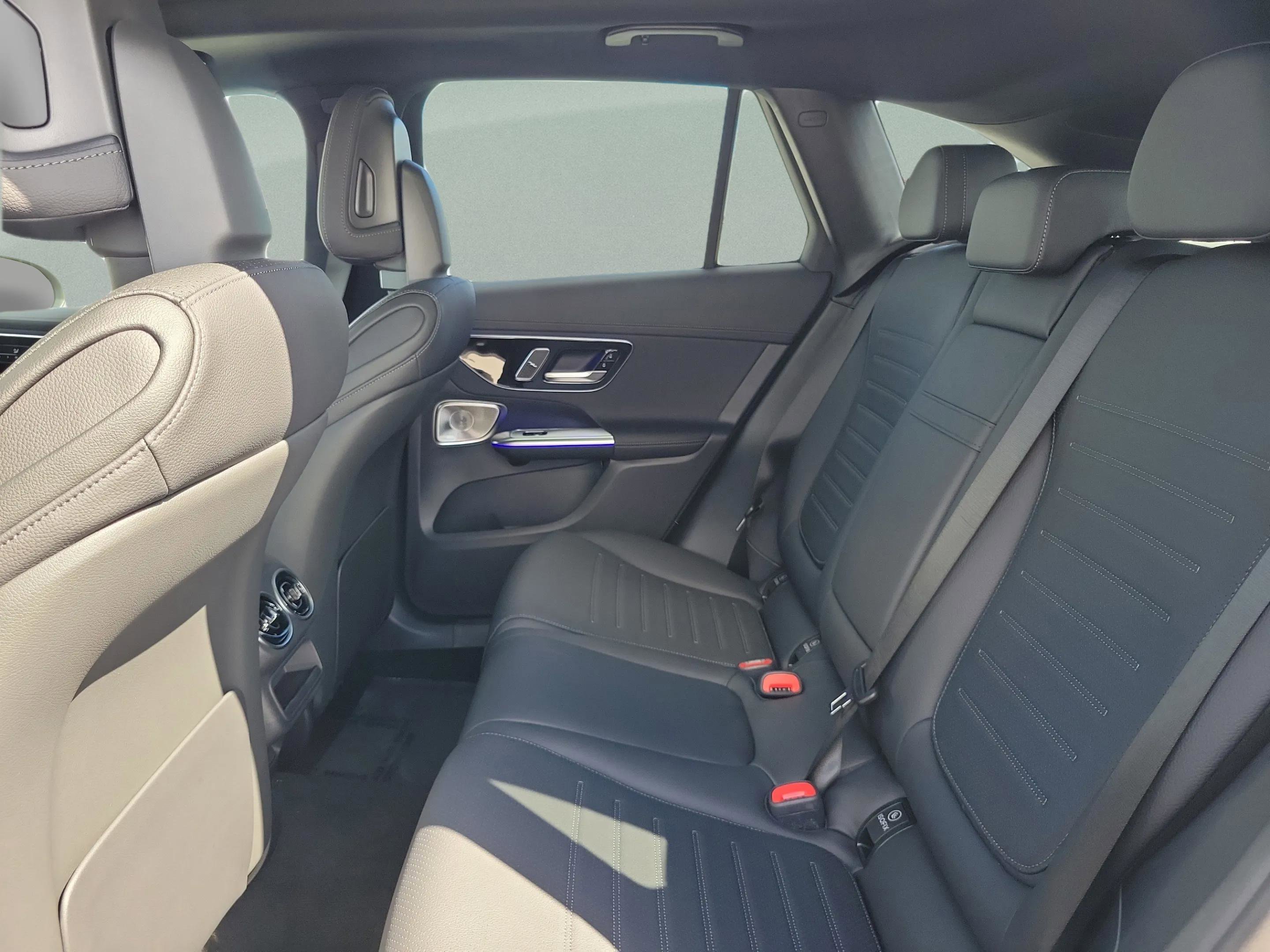 Certified 2026 Mercedes-Benz GLC 300 4MATIC image 11