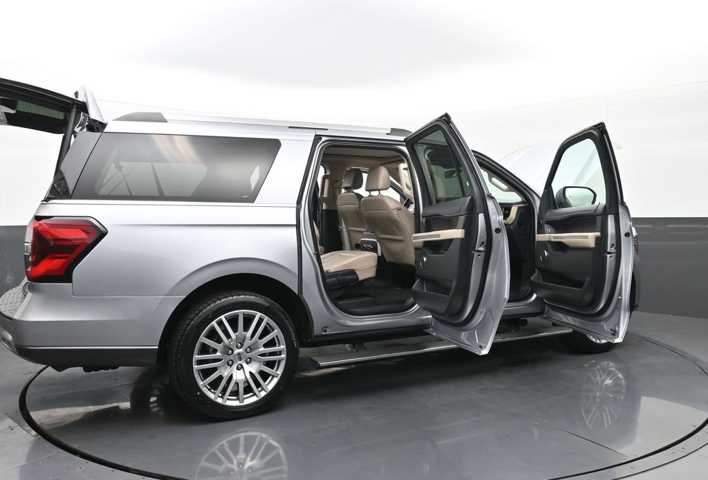 Used 2024 Ford Expedition Max Limited image 55