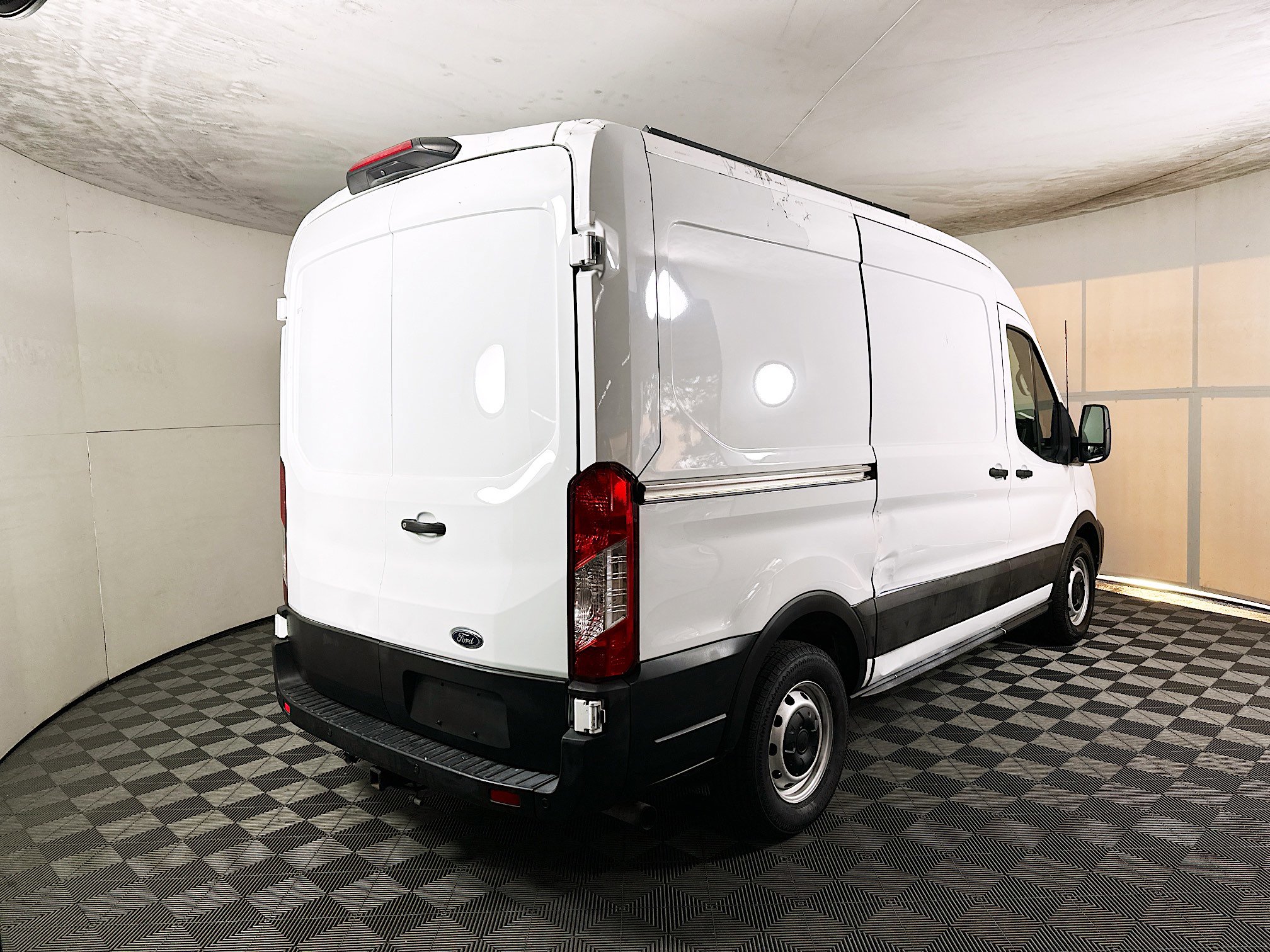 Used 2022 Ford Transit 150 Medium Roof image 3