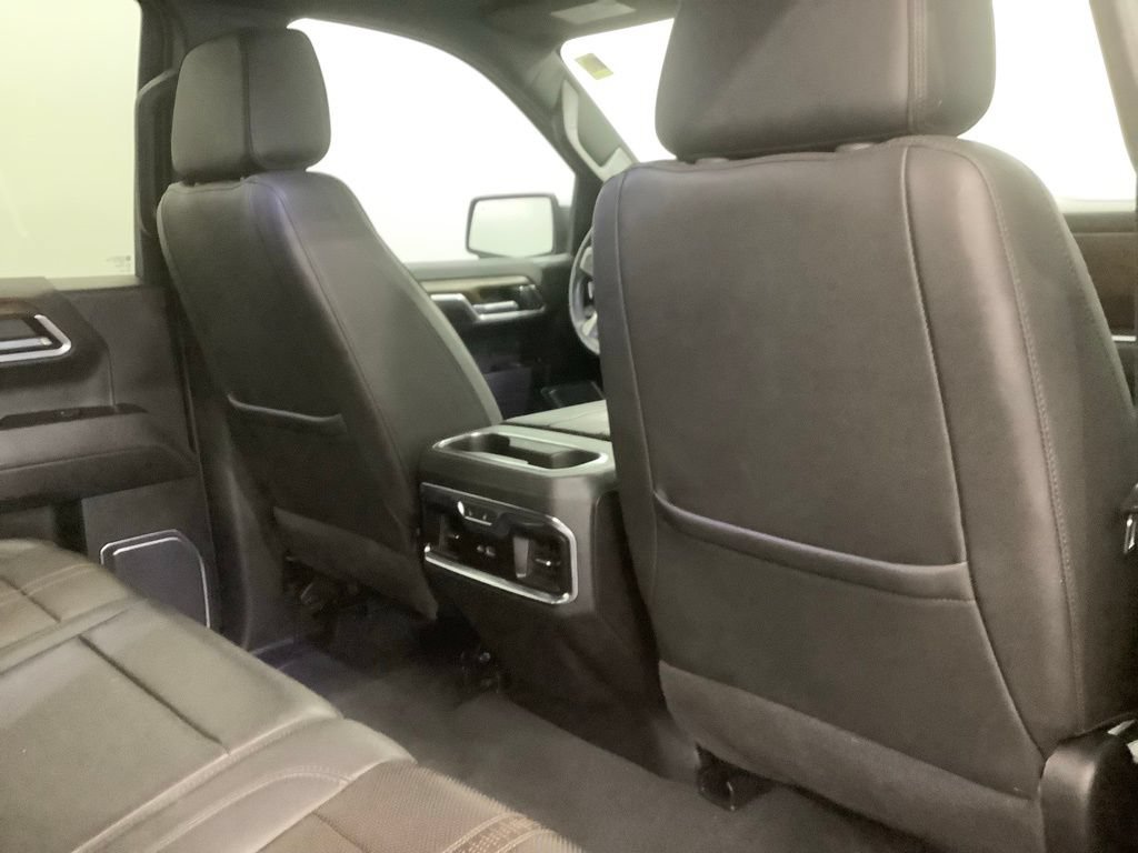 Used 2022 Chevrolet Silverado 1500 High Country w/ High Country Premium Package AWD/4WD image 32
