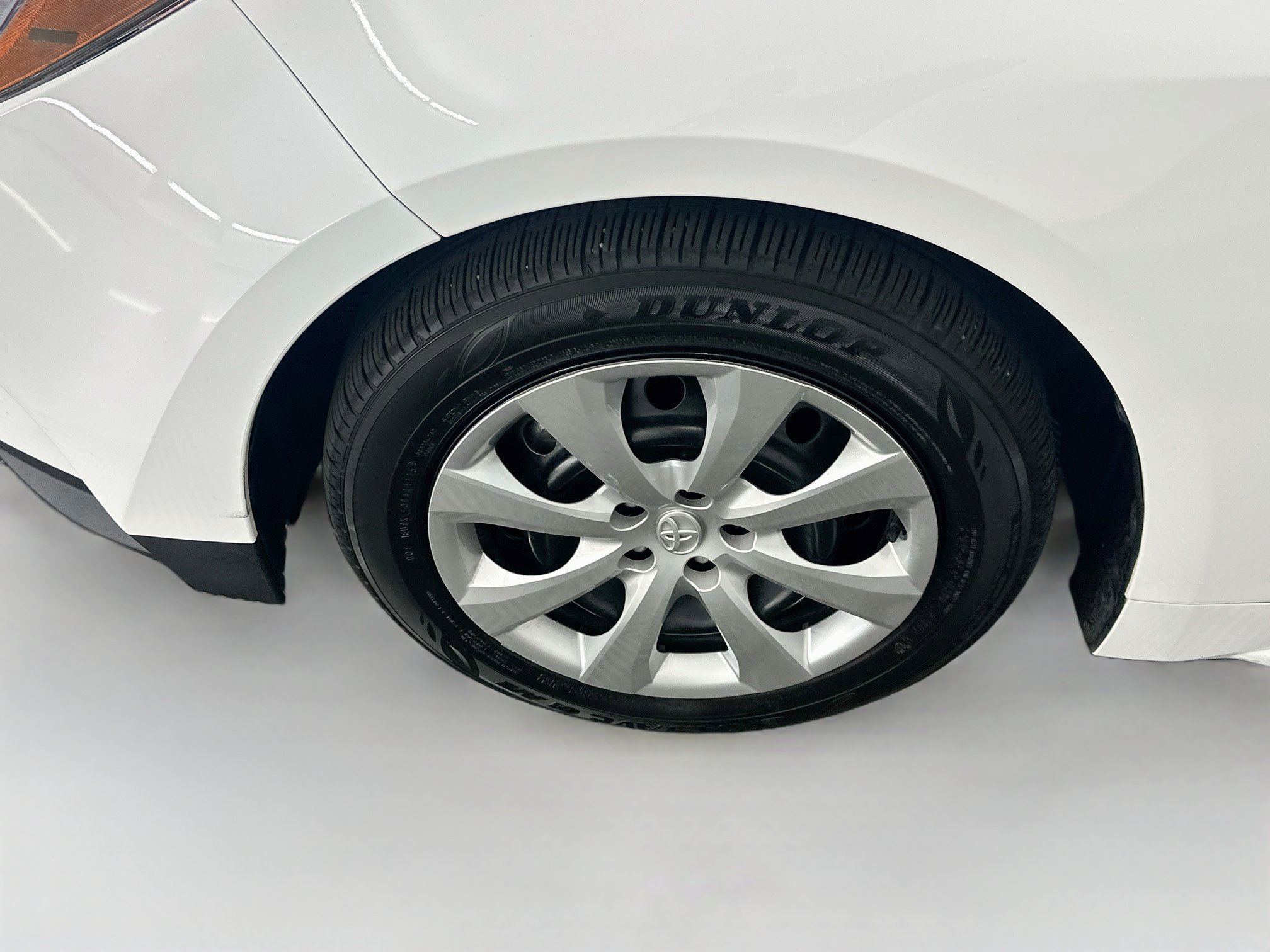 Used 2026 Toyota Corolla LE FWD image 11