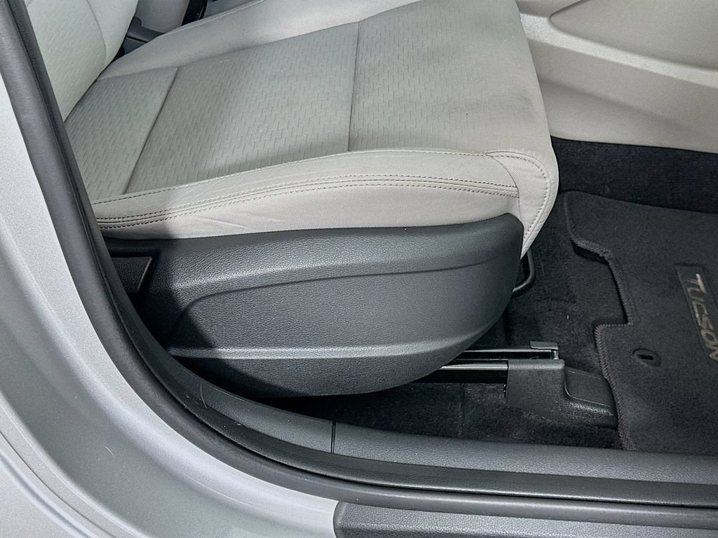 Used 2020 Hyundai Tucson SE w/ Cargo Package FWD image 22