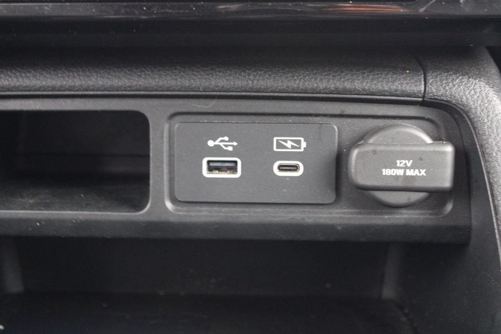 Certified 2025 Honda Pilot Touring image 31