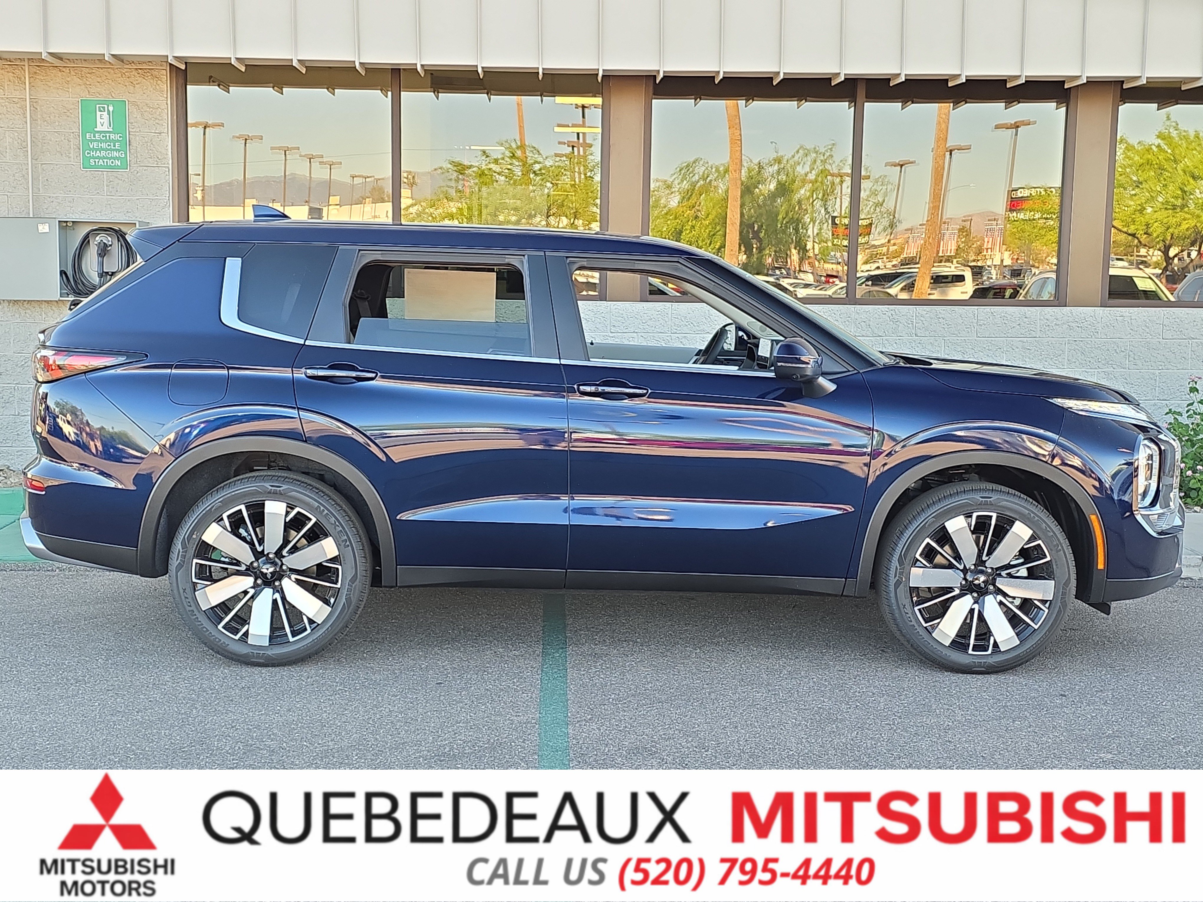 New 2026 Mitsubishi Outlander SE FWD image 8