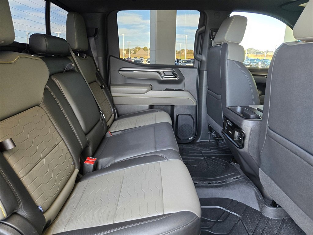 Used 2024 Chevrolet Silverado 1500 ZR2 w/ Technology Package image 23