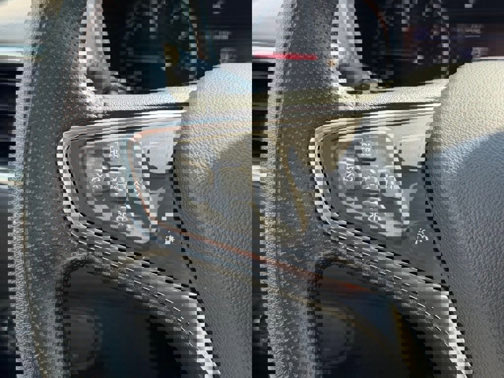 Used 2024 Chevrolet Equinox LS w/ LS Convenience Package image 31