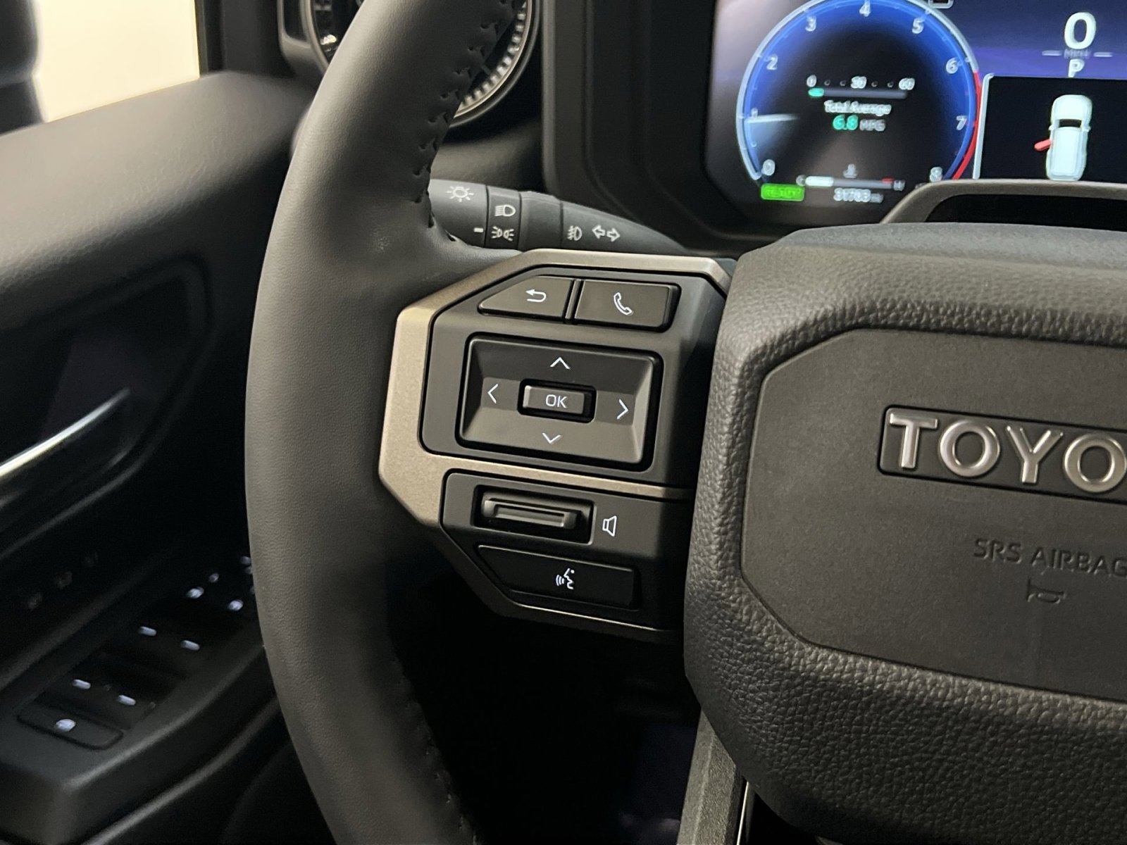 Used 2024 Toyota Land Cruiser image 35