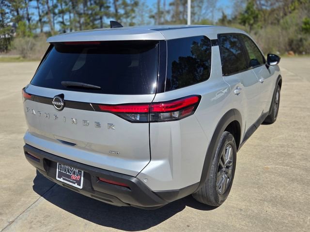 Used 2024 Nissan Pathfinder S image 6