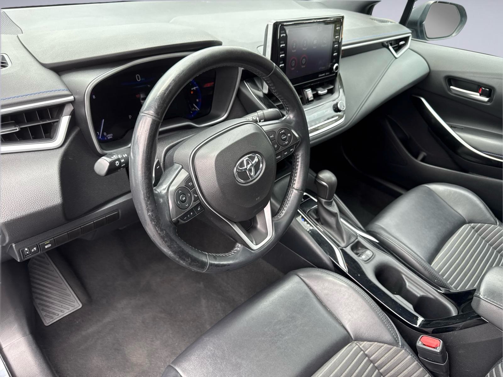 Used 2021 Toyota Corolla XSE w/ Carpet Mat Package (TMS) FWD image 9