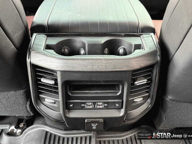 Used 2026 RAM 3500 Limited AWD/4WD image 31