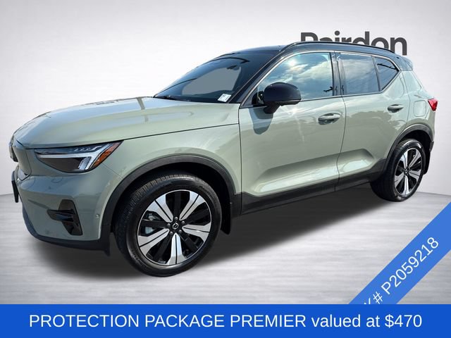 Used 2023 Volvo XC40 Recharge Plus w/ Protection Package Premier AWD/4WD image 3