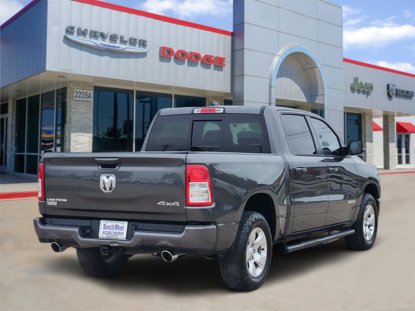 Used 2023 RAM 1500 Lone Star AWD/4WD image 5