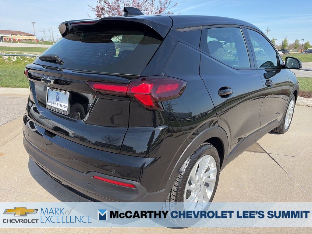 New 2027 Chevrolet Bolt LT FWD image 8