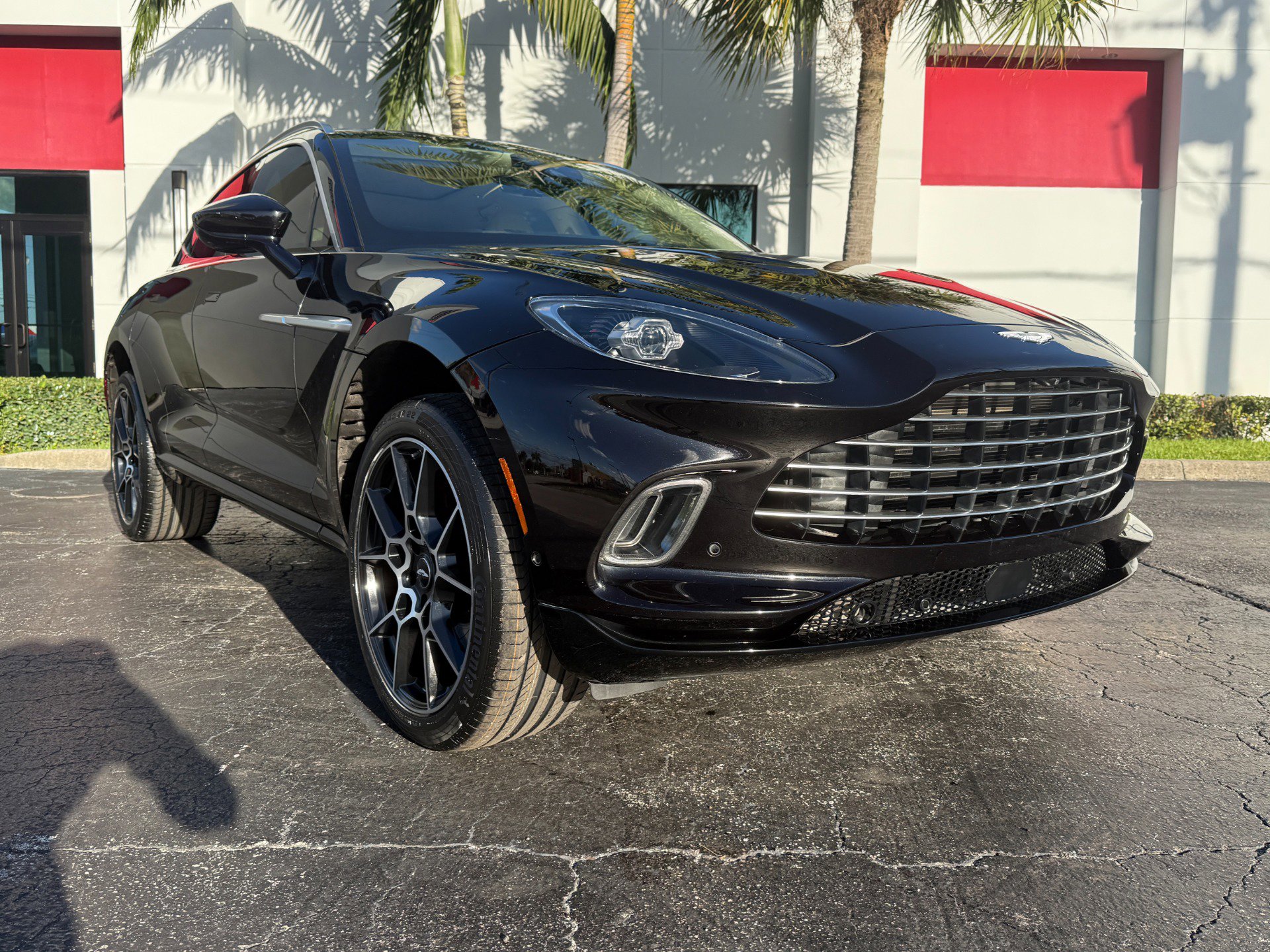 Used 2021 Aston Martin DBX image 8