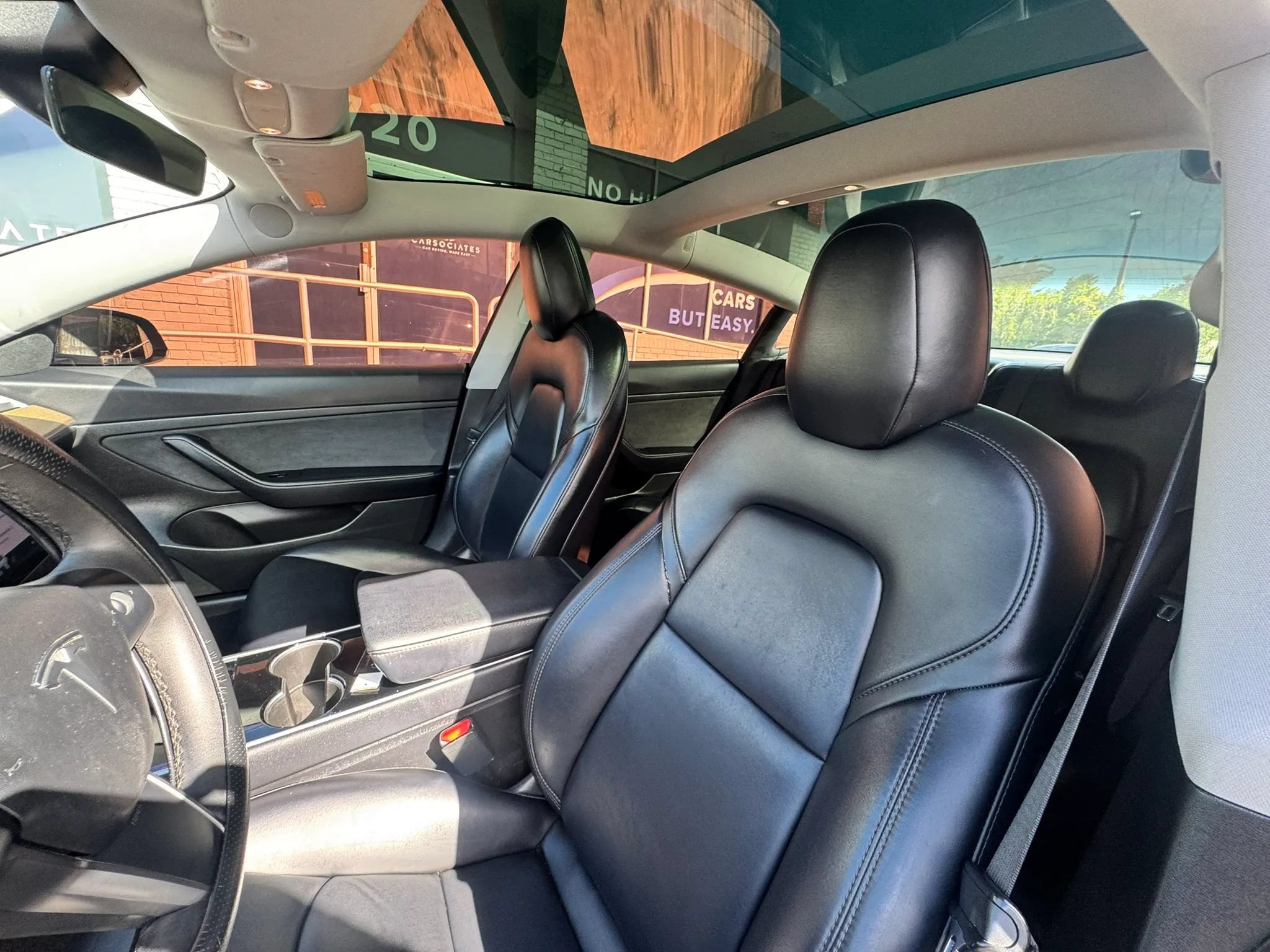 Used 2020 Tesla Model 3 Standard Range RWD image 19