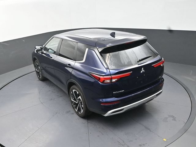 Used 2024 Mitsubishi Outlander FWD image 15