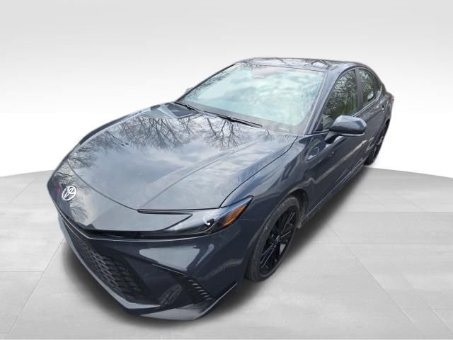 Used 2025 Toyota Camry SE image 8