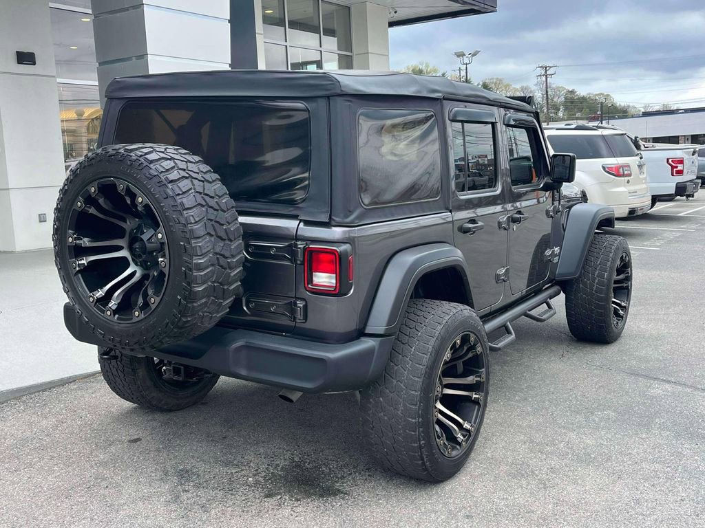 Used 2018 Jeep Wrangler Unlimited Sport S image 3