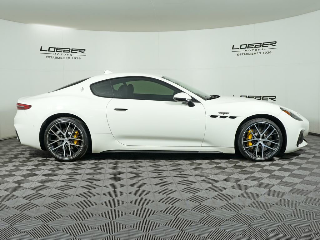 Used 2024 Maserati GranTurismo Trofeo AWD/4WD image 6