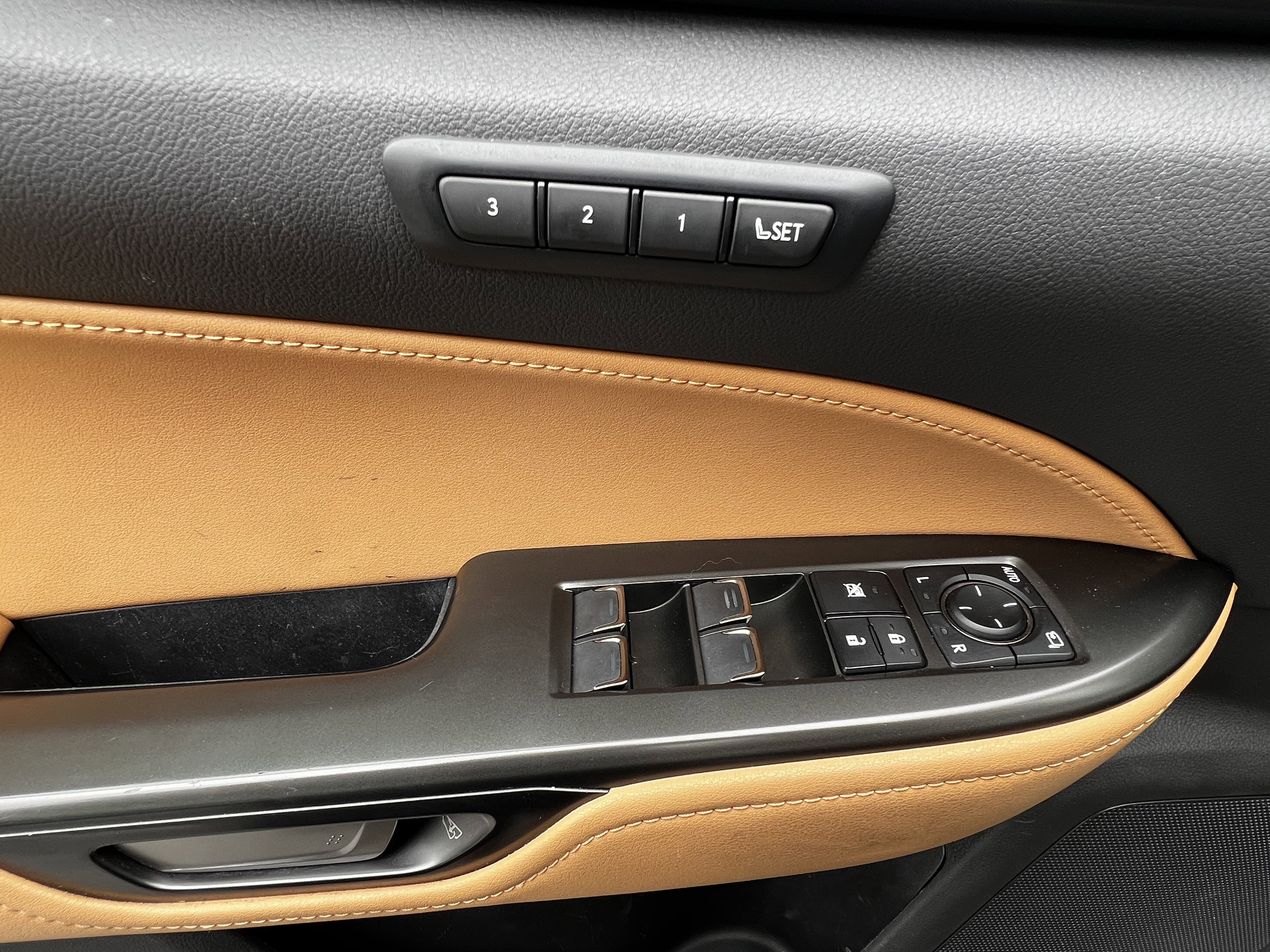Used 2023 Lexus NX 350 AWD image 14