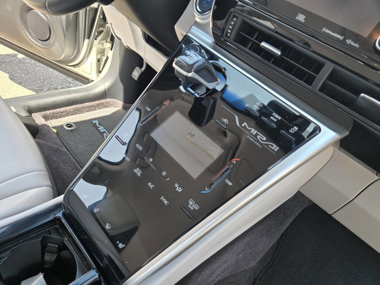 Used 2018 Toyota Mirai image 40
