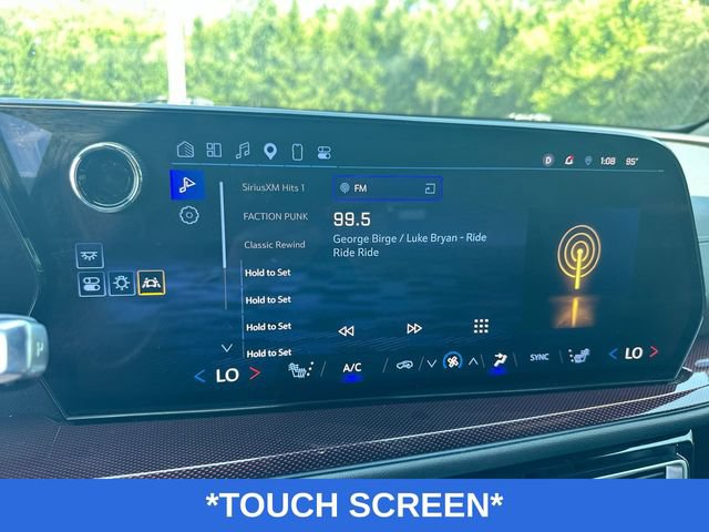 Used 2024 Chevrolet Traverse Z71 w/ Enhanced Driving Package AWD/4WD image 14