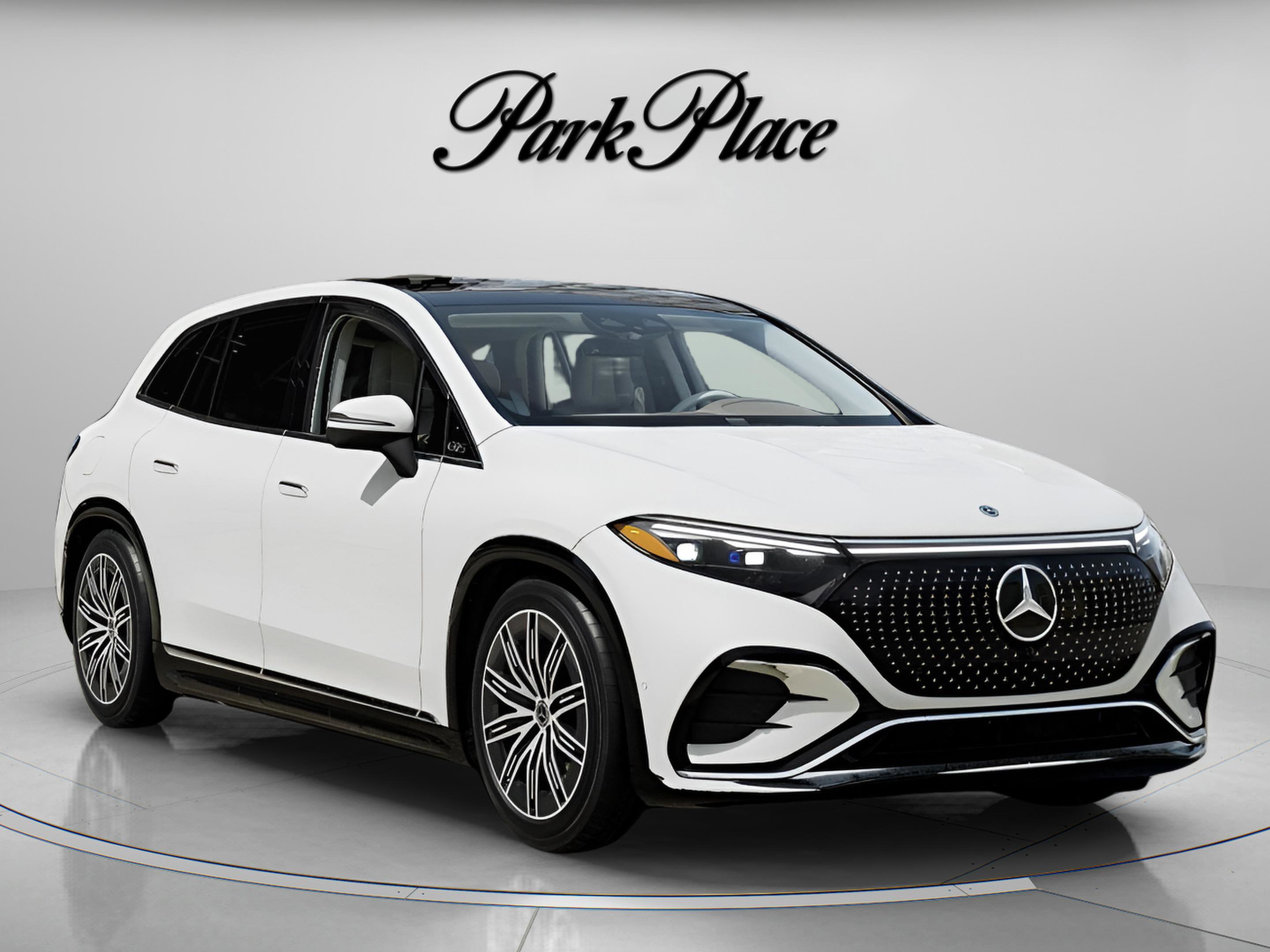 Used 2023 Mercedes-Benz EQS 580 4MATIC SUV image 33
