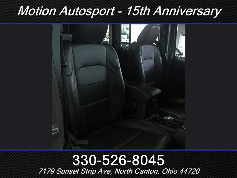 Used 2022 Jeep Wrangler Unlimited Sahara AWD/4WD image 41