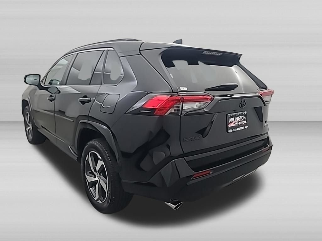 Used 2025 Toyota RAV4 SE w/ Weather & Moonroof Package AWD/4WD image 7