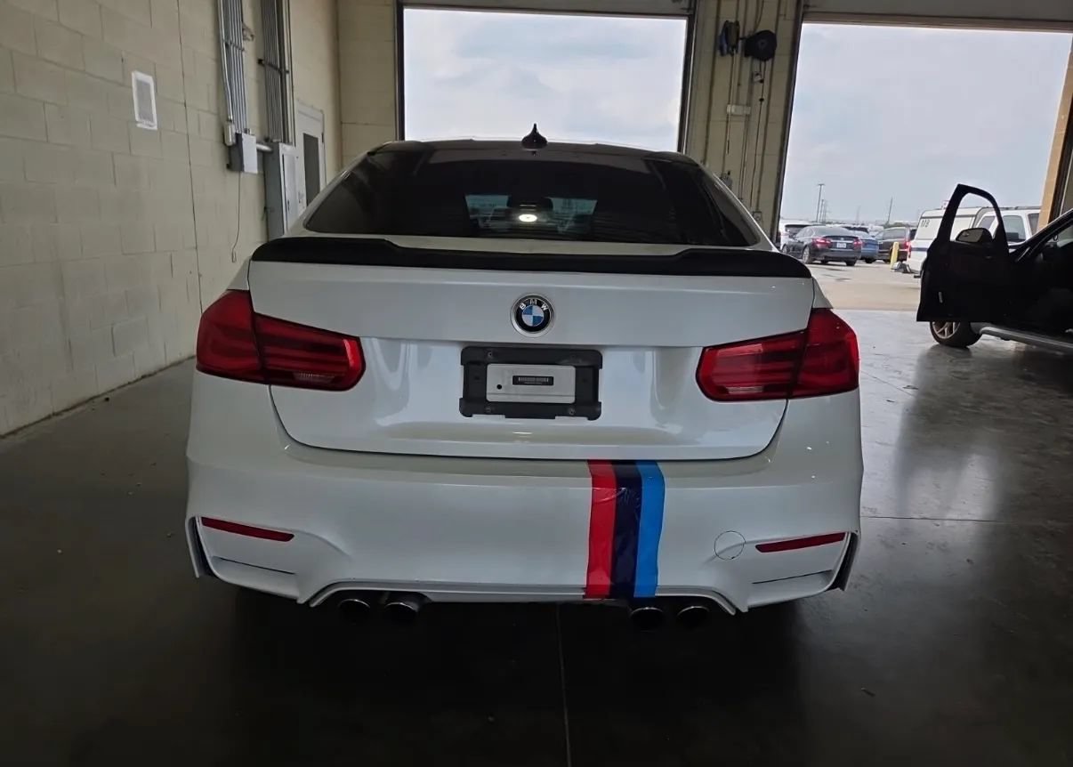 Used 2016 BMW M3 RWD image 4