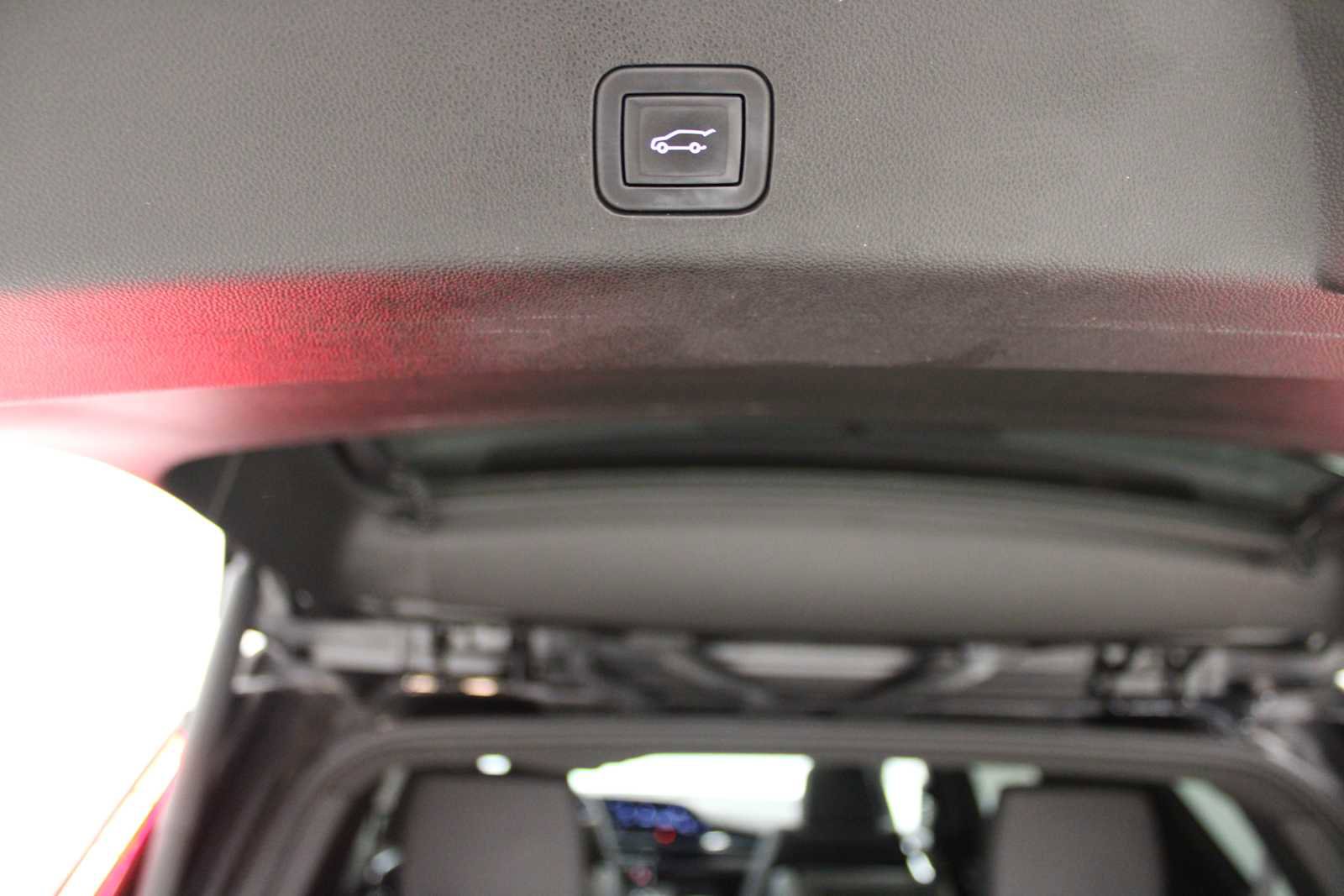 Certified 2024 Cadillac Escalade Sport w/ LPO, ONYX Package image 13