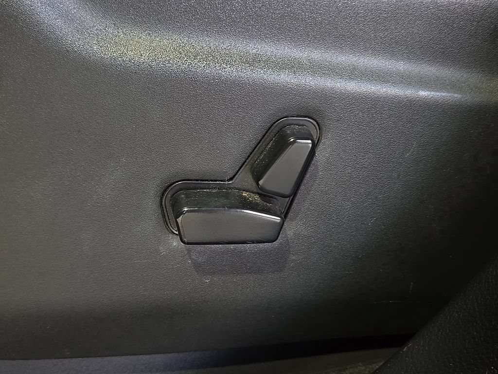 Used 2019 Jeep Grand Cherokee Limited RWD image 19