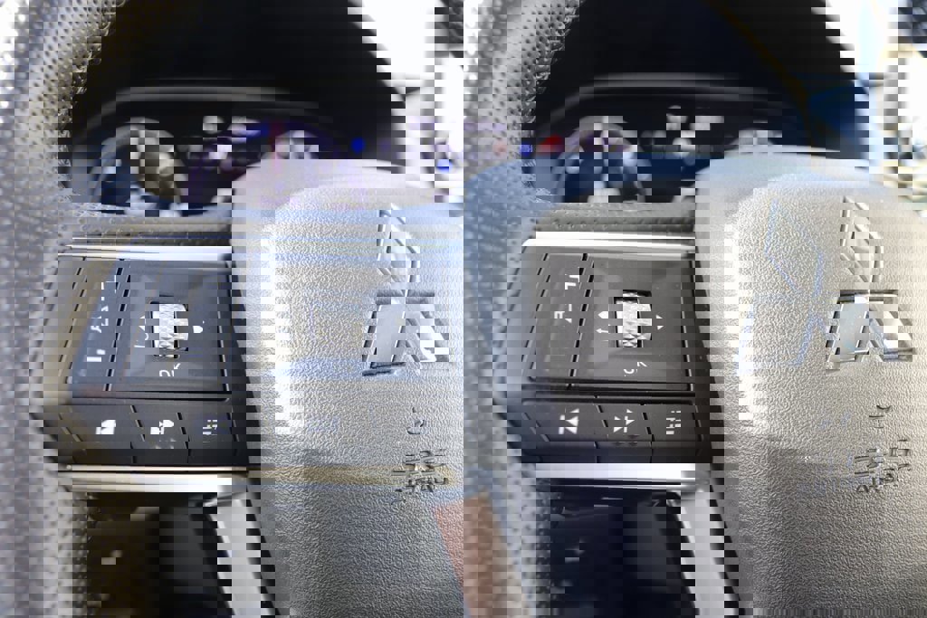 Used 2023 Mitsubishi Outlander SEL image 27