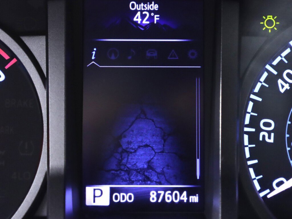 Used 2020 Toyota Tacoma TRD Off-Road w/ TRD Premium Off Road Package image 16