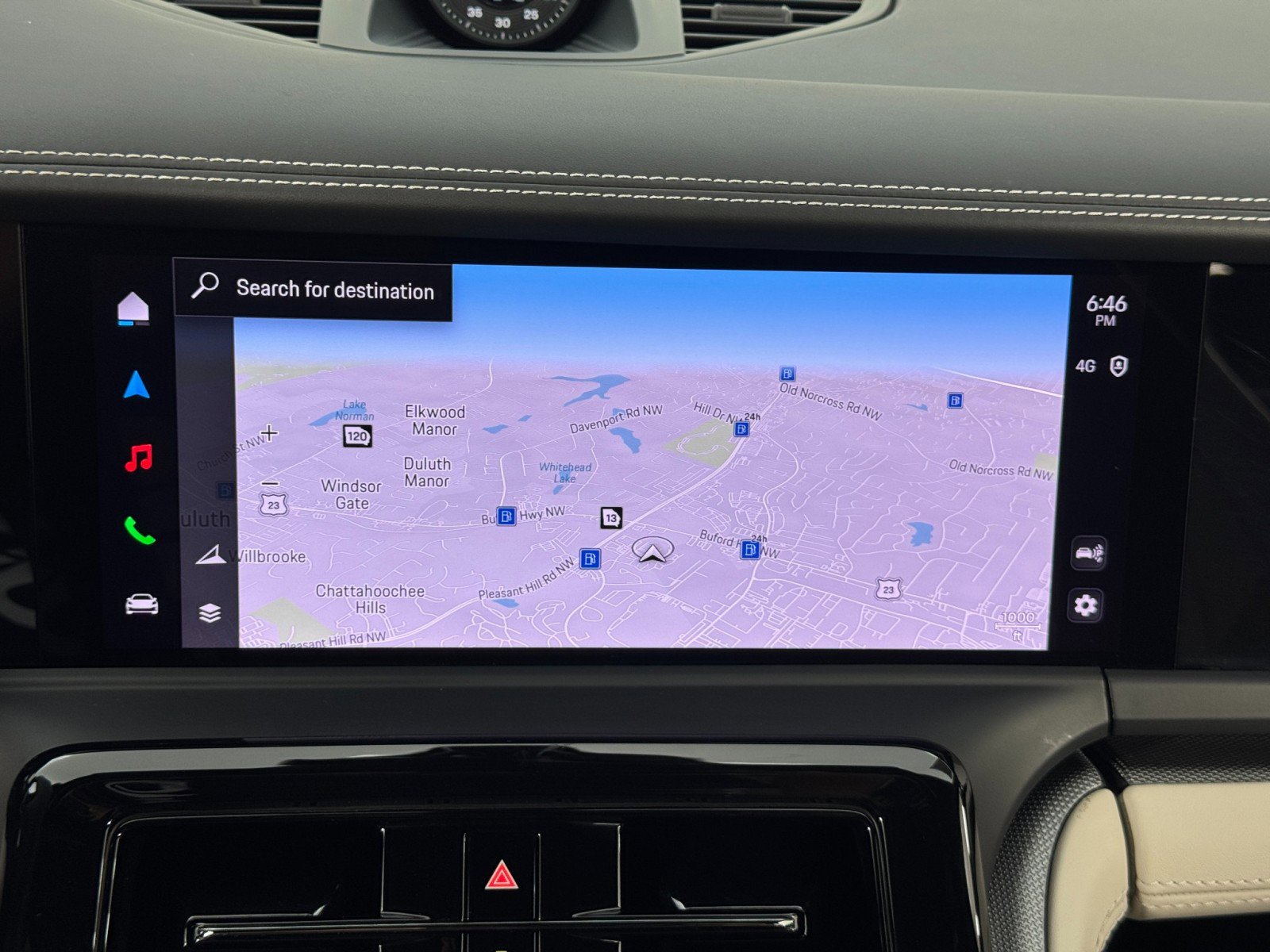 Used 2024 Porsche Panamera 4 w/ Premium Package image 25