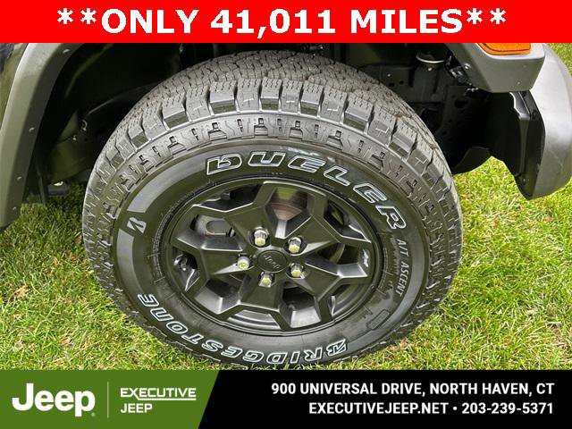 Certified 2021 Jeep Gladiator Willys image 7