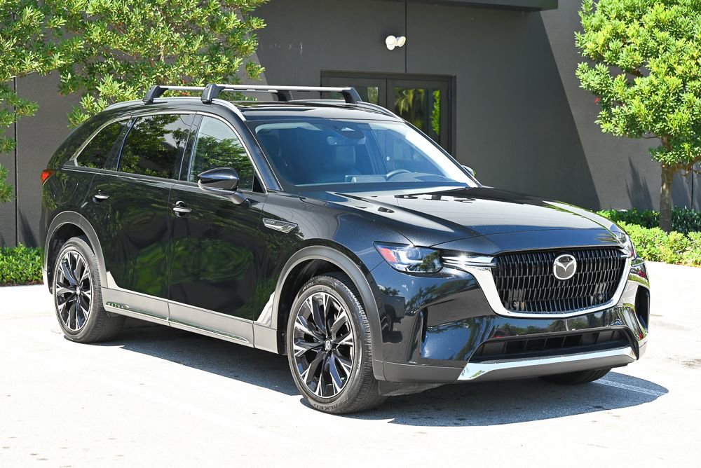 Used 2024 MAZDA CX-90 Plug-In Hybrid w/ Premium Pkg image 3