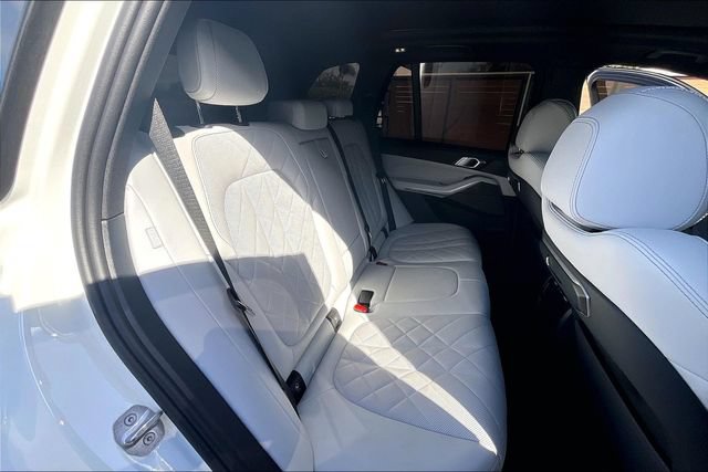 Used 2025 BMW X5 sDrive40i w/ M Sport Package RWD image 25