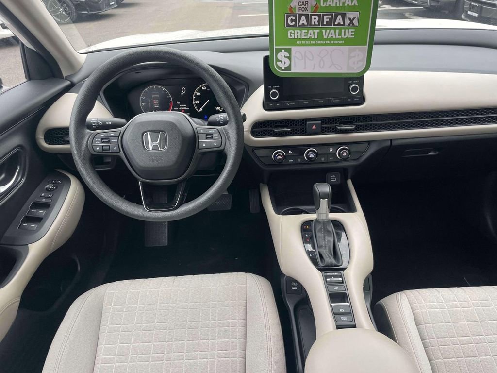 Certified 2025 Honda HR-V LX image 11