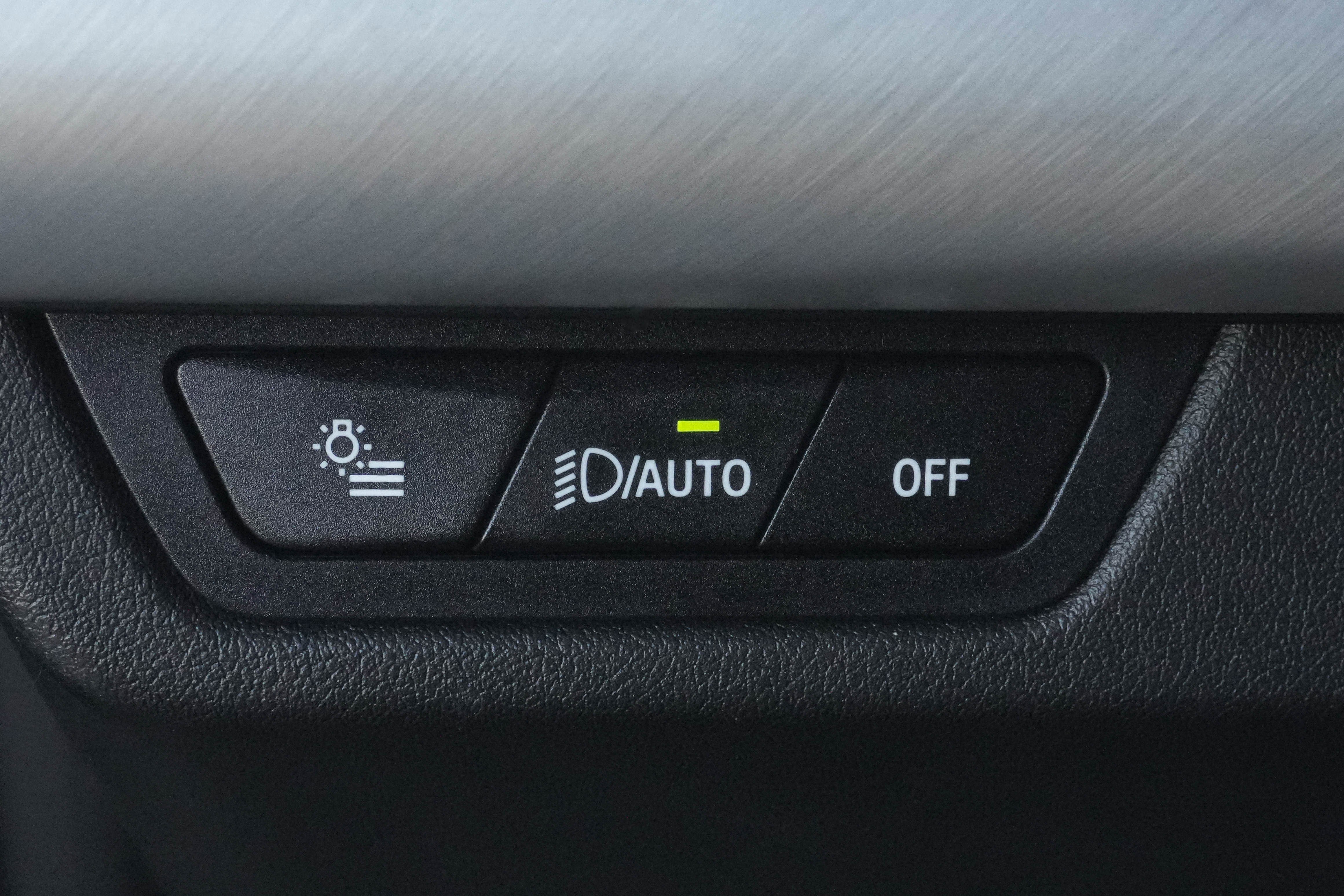 Used 2026 BMW X2 xDrive28i image 14